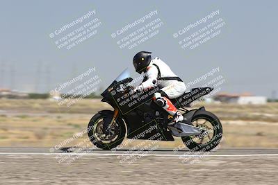 media/Aug-03-2025-TrackDaz (Sun) [[bf4a71acf9]]/A Group/12pm (Wheelie Bump)/